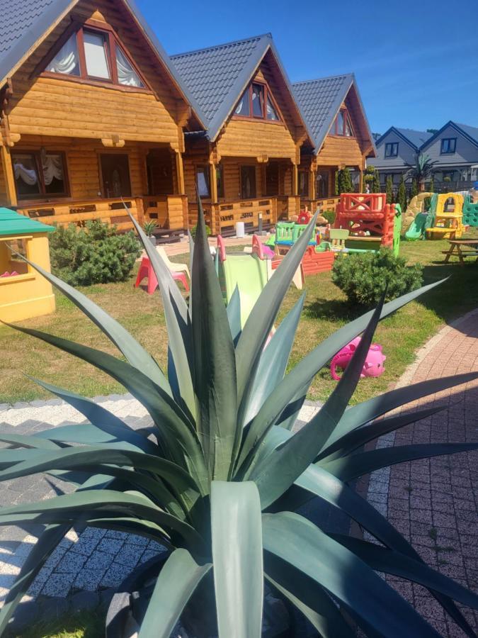 Domki Letniskowe Paradise Rewal Exterior photo